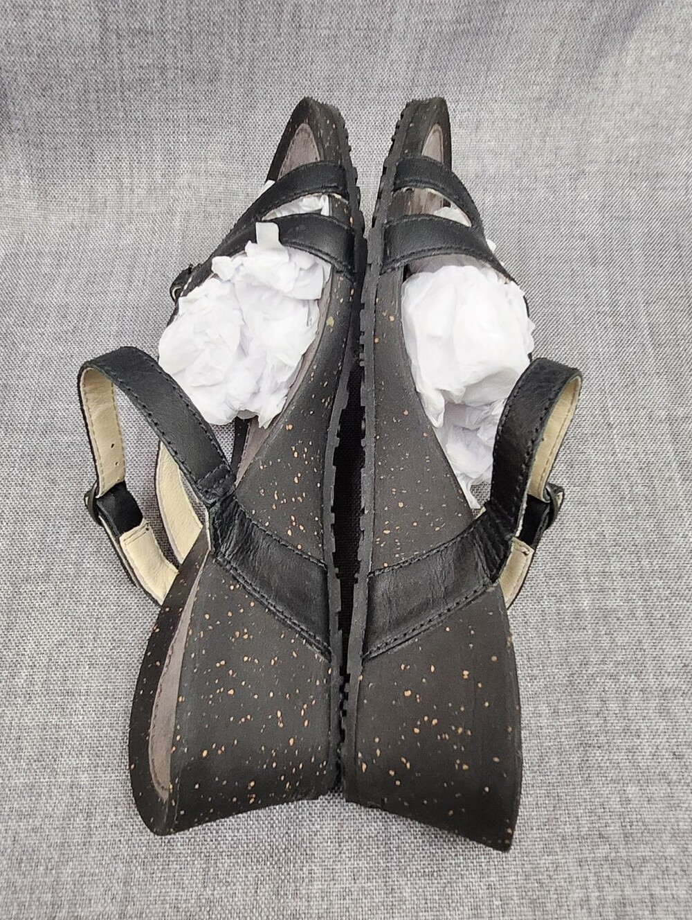 Teva Black Strap Wedge Sandals. 8.5 - Picture 8 of 11